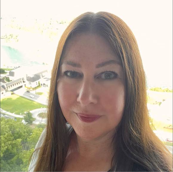 Meet your Posher, Susan - Picture 1 of 1